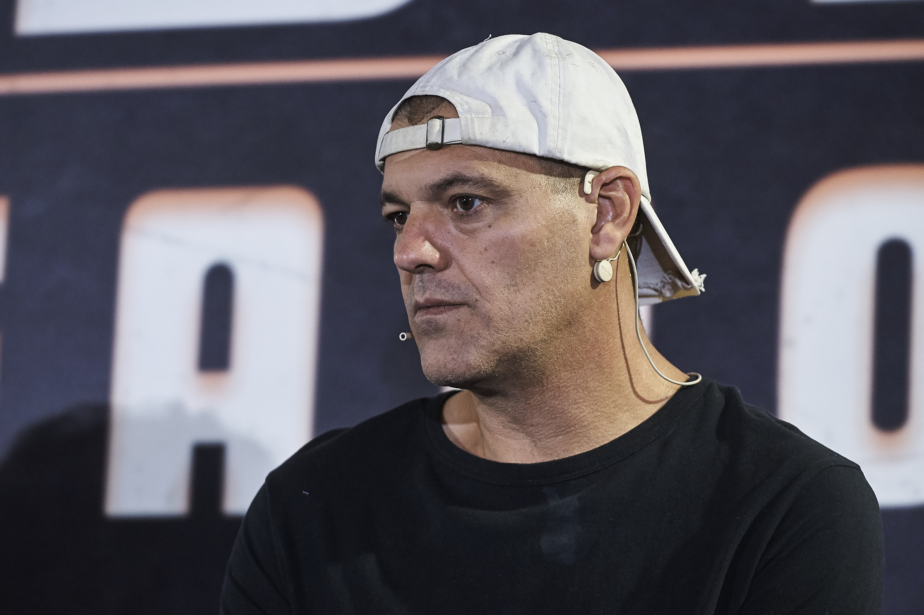 Así está Frank Cuesta tras ser detenido en Tailandia: "Está durmiendo en el suelo de la comisaría"