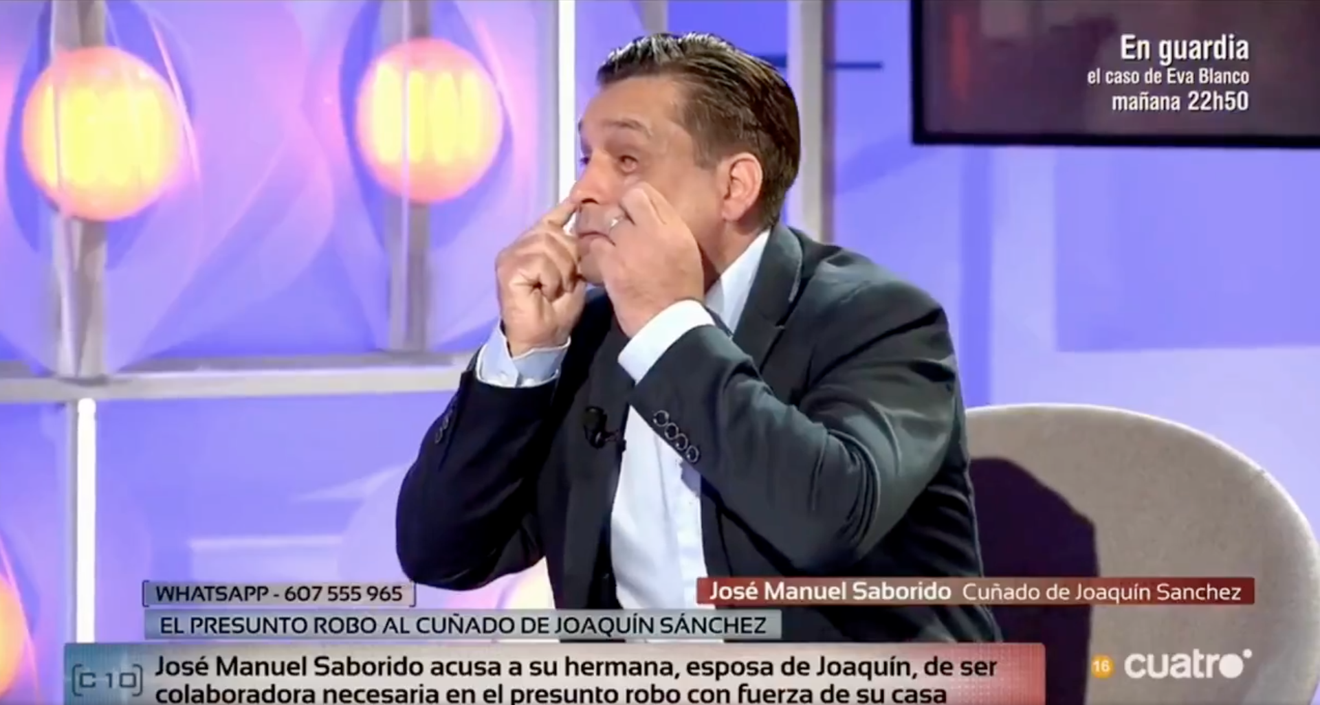 El cuñado de Joaquín se saca en directo las prótesis de los ojos para demostrar que es ciego