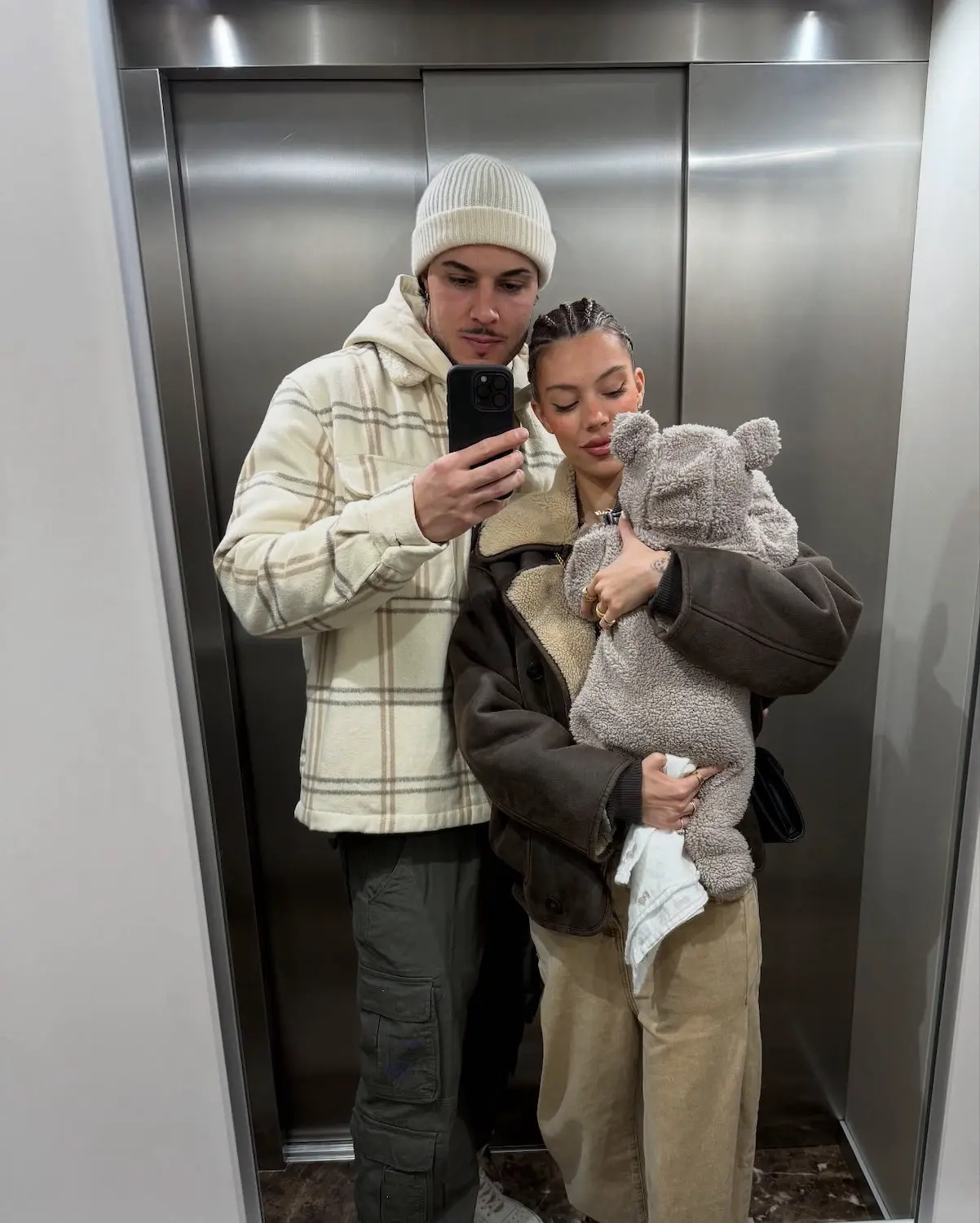 Carlo y Alejandra bebé