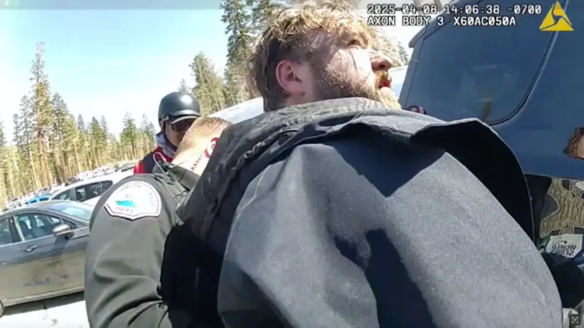 Hailey Joel Osment detenido Mammoth Lakes Police Dept