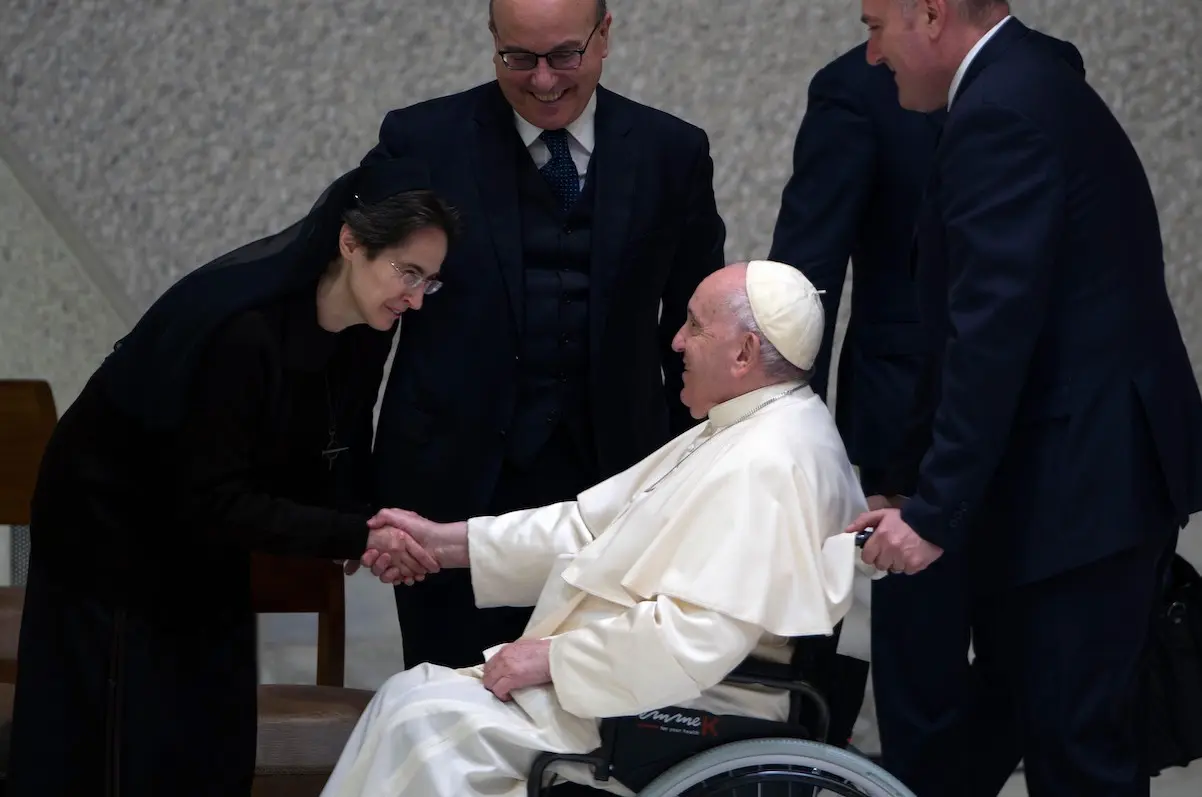 Papa Francisco con las mujeres