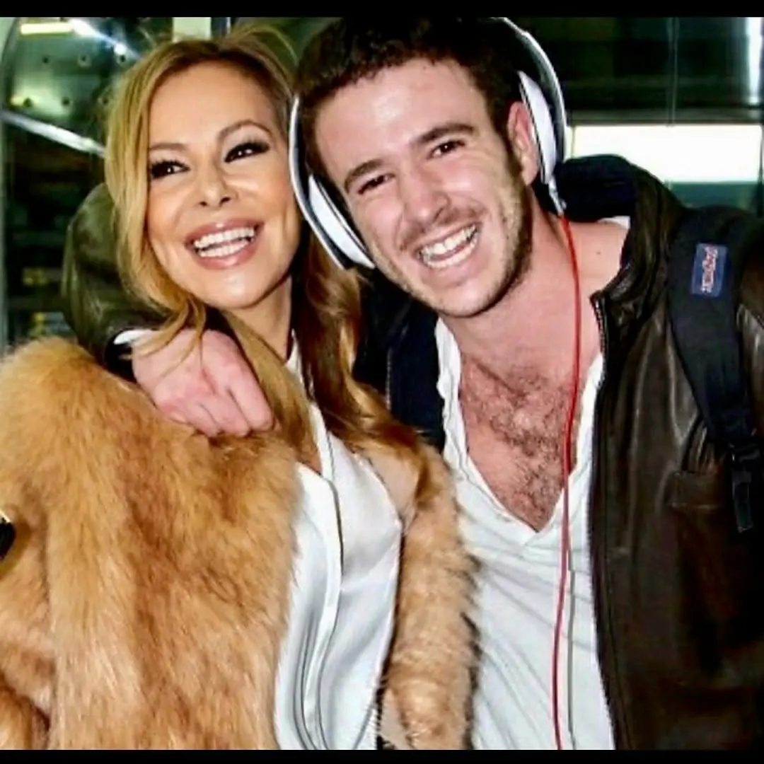 Ana Obregón ha querido recordar los buenos tiempos con su hijo.