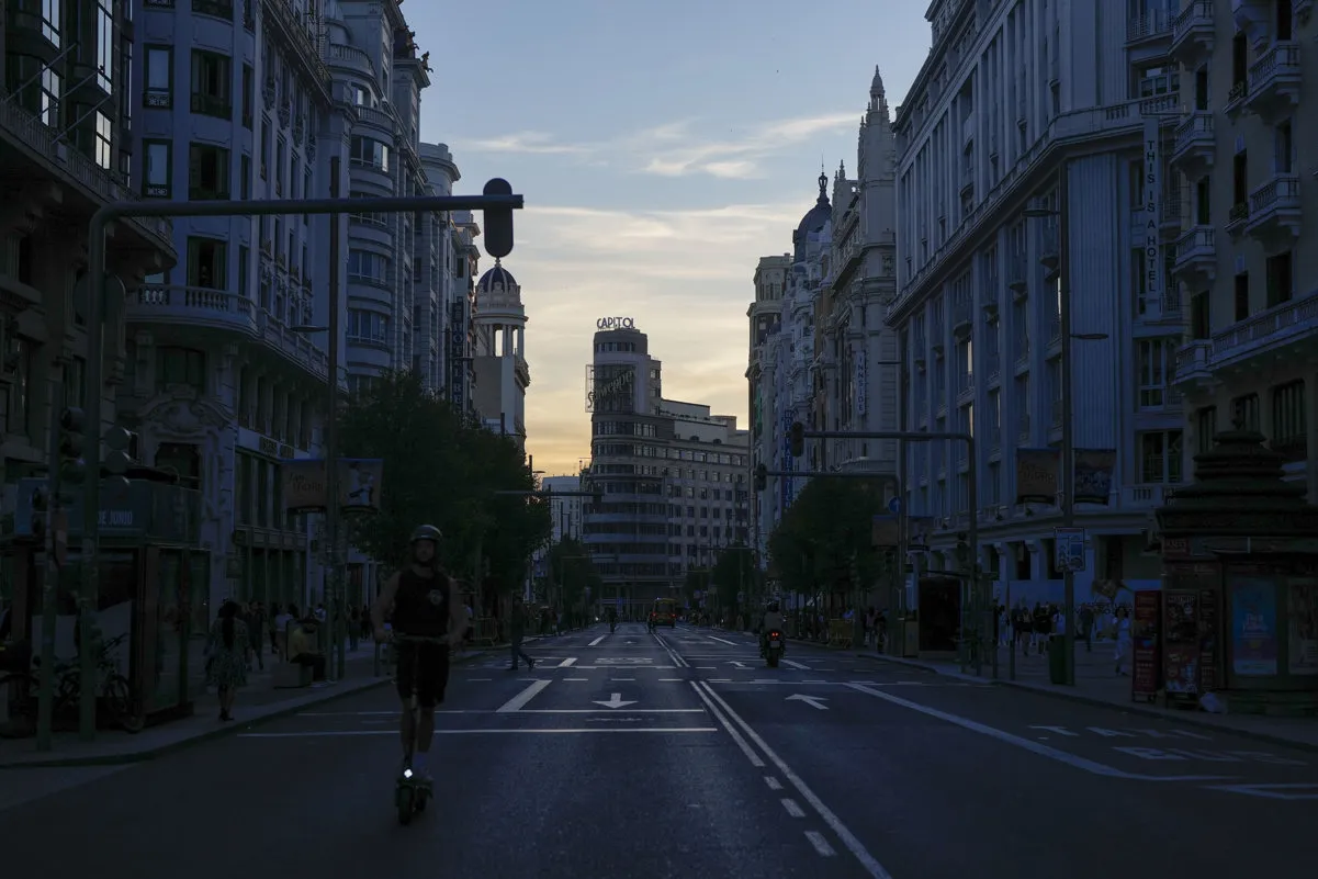 La Gran Vía de Madrid, sin luz, durante el pasado apagón.