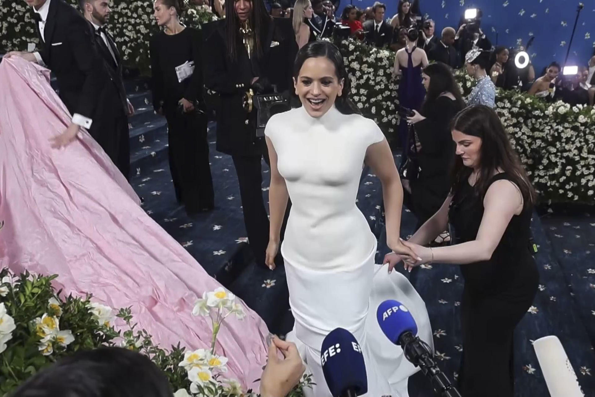 De Georgina Rodríguez a Rosalía: los mejores y peores looks de la Met Gala 2025