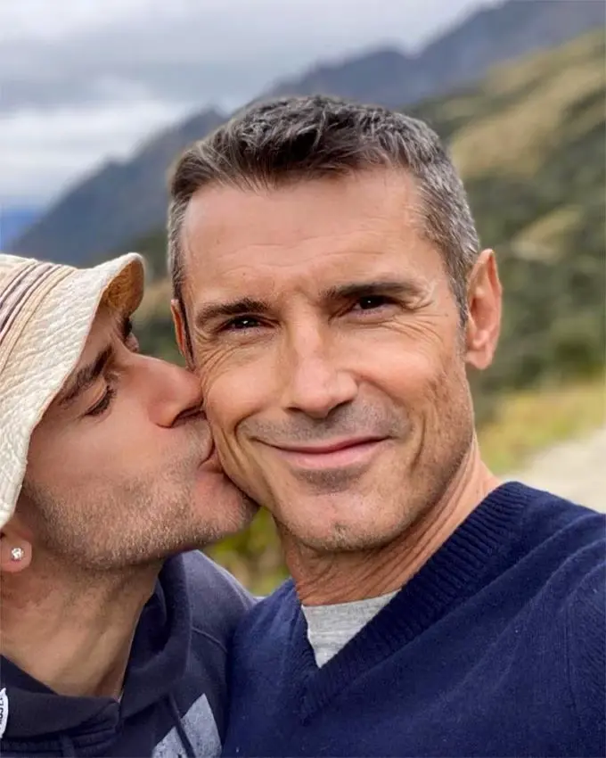 Jesús Vázquez y su novio, Roberto