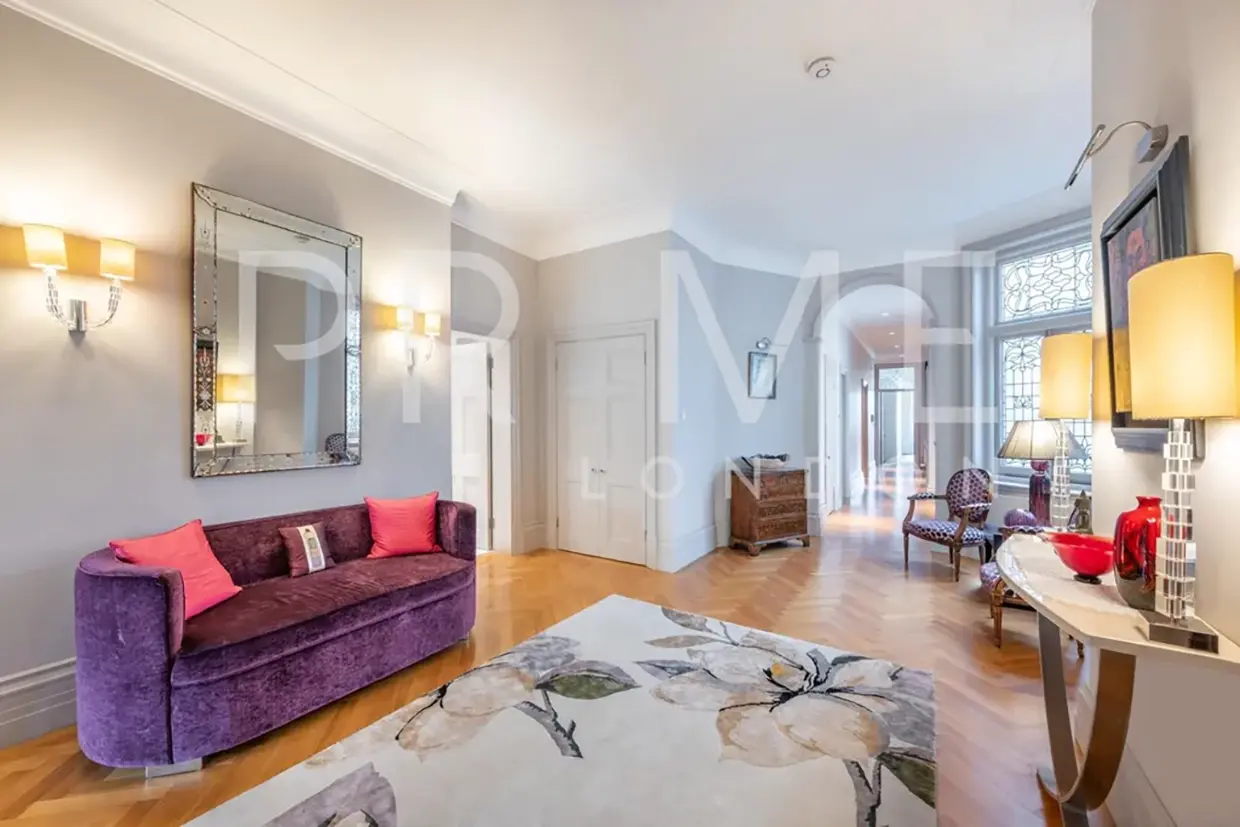 Salón pasillo del piso de la Harley House de Londres que fue propiedad de Mick Jagger