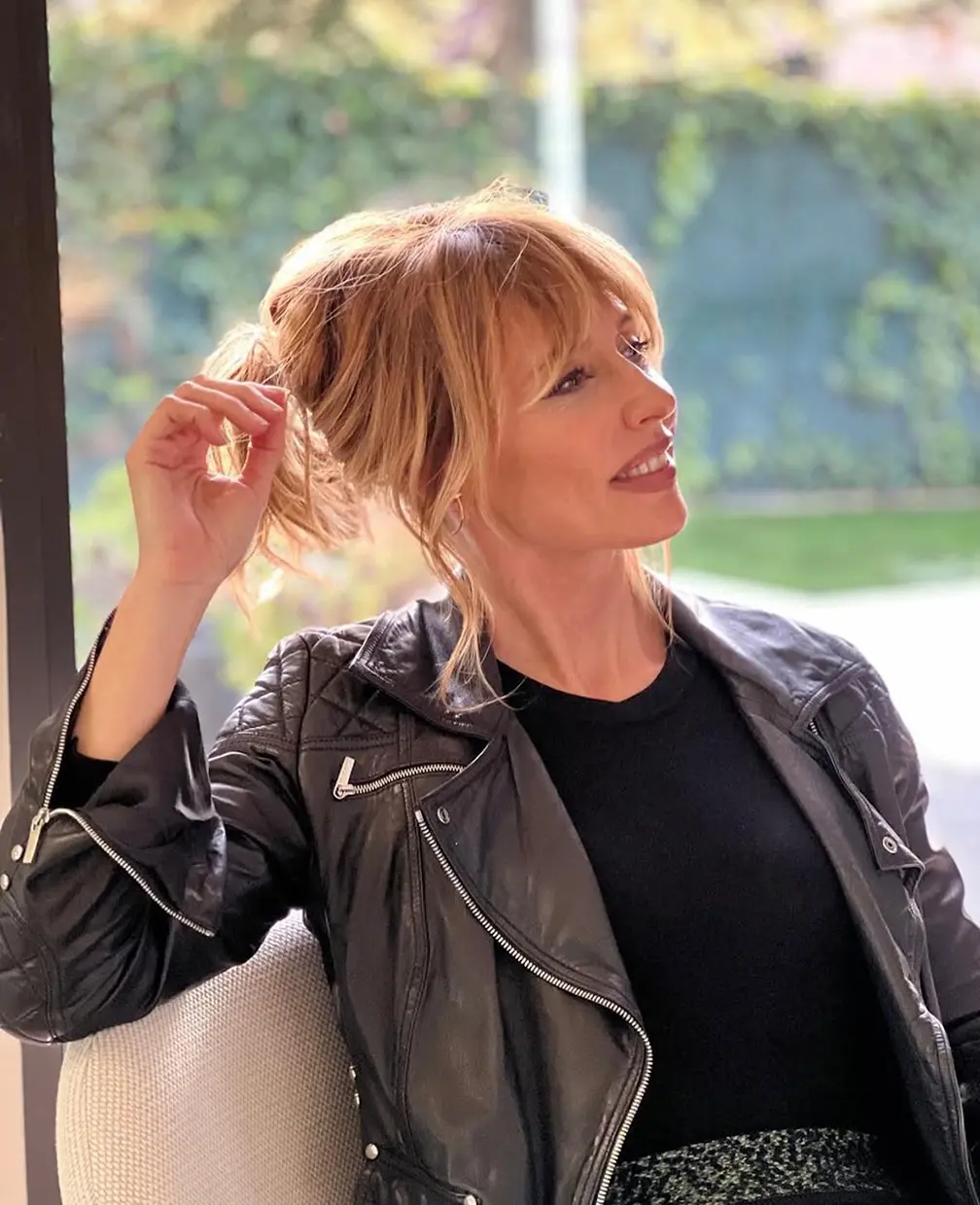 Emma García pensativa