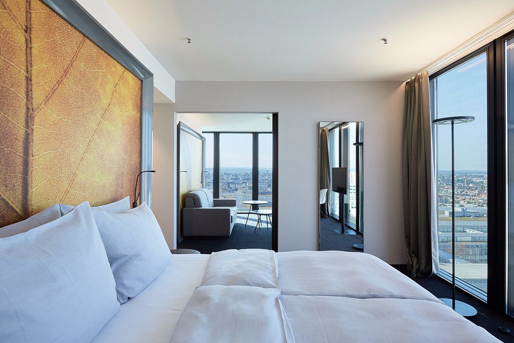 Así es el hotel de lujo donde descansa Melody para Eurovisión 2025: 1.600 euros la noche y con impresionantes vistas