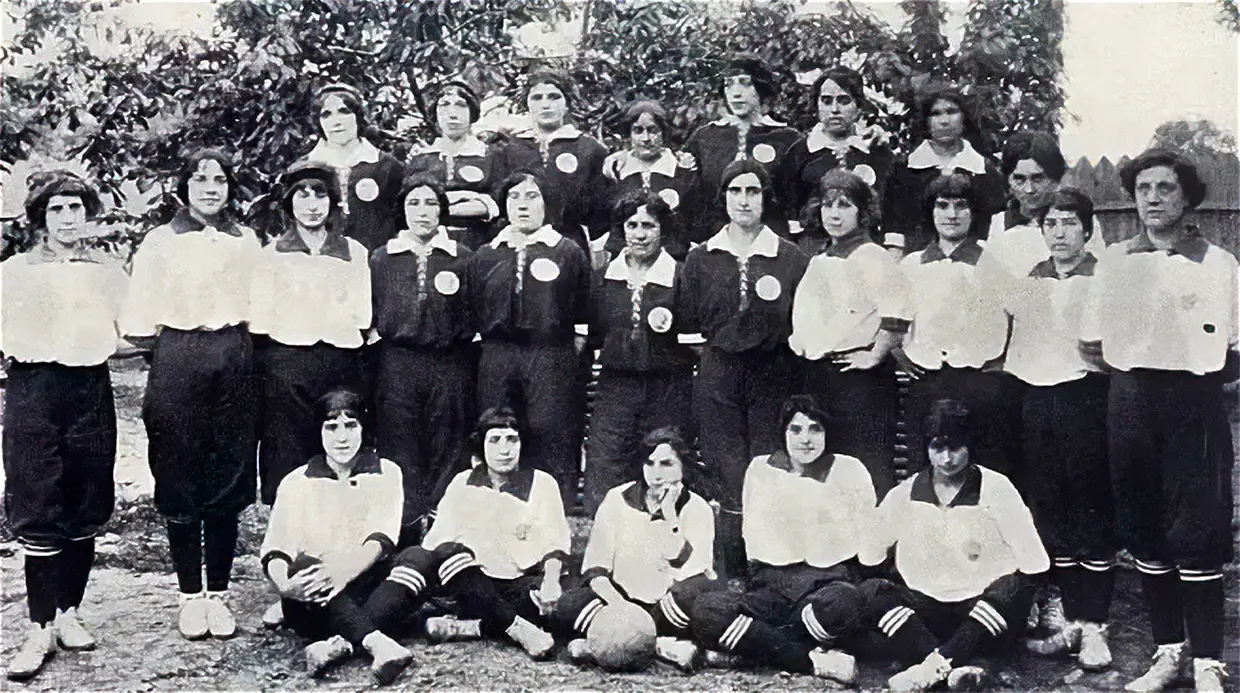 Las Spanish Girl’s Club jugaron el primer partido de fútbol en España en 1914.