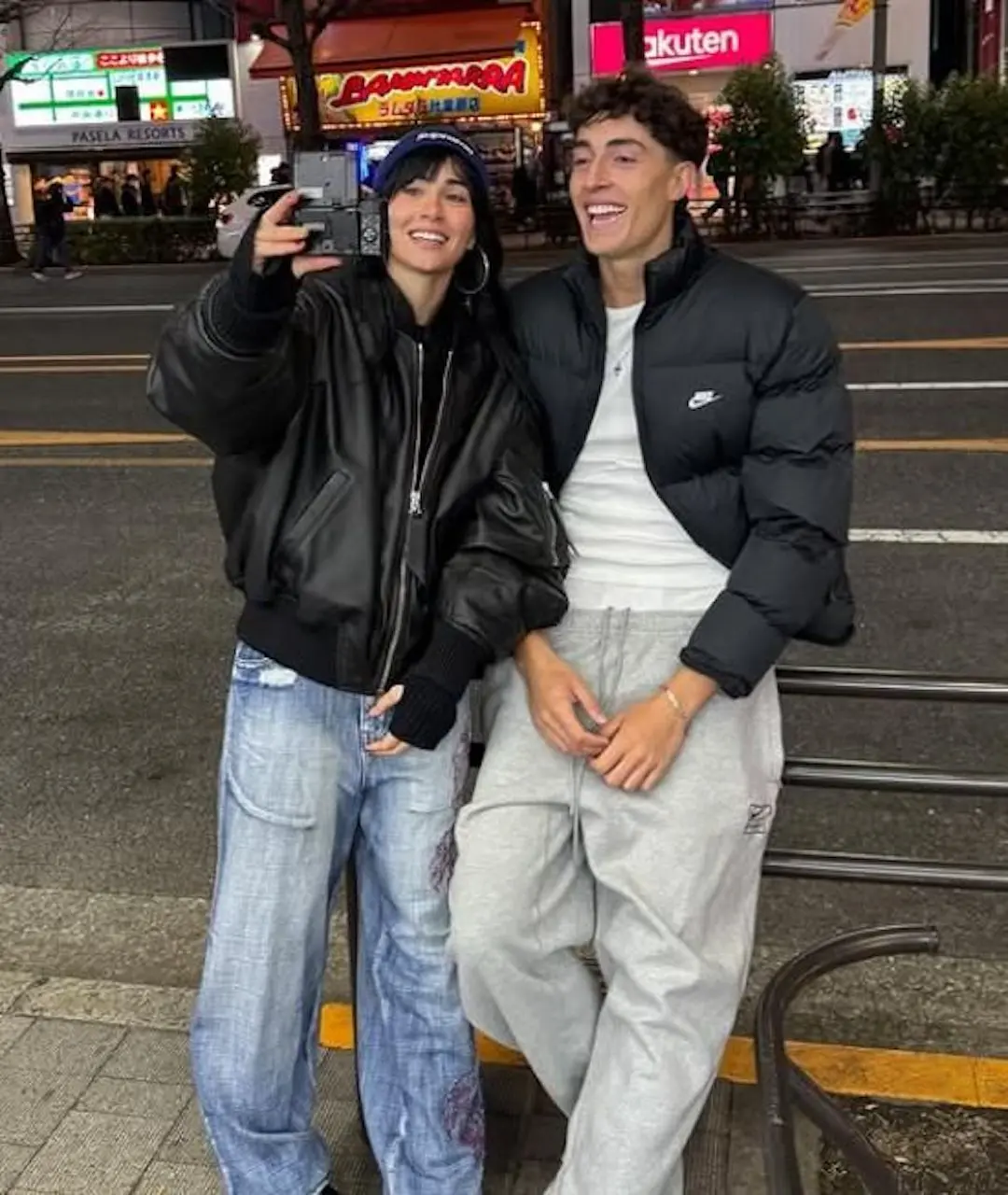 Aitana y Plex.