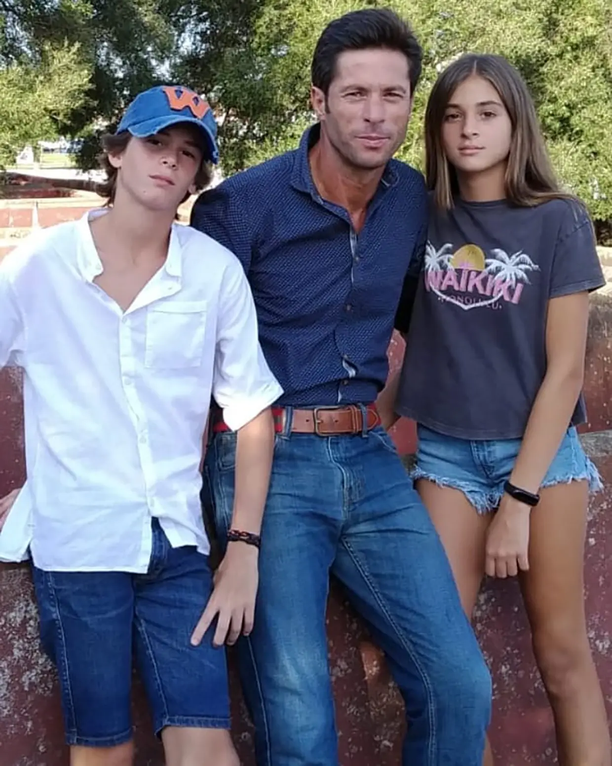 Canales Rivera con su hija Carmela