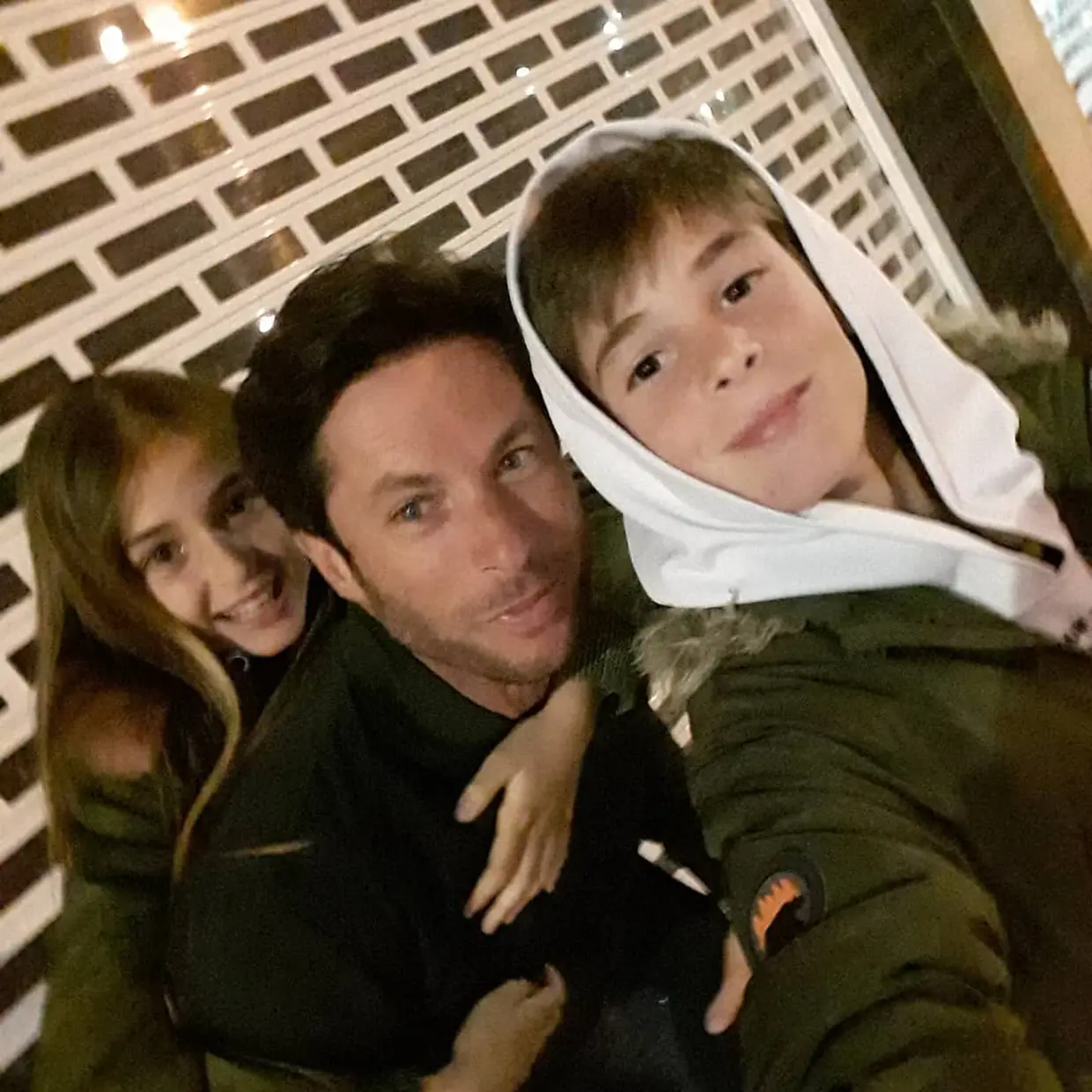 Canales Rivera con su hija Carmela