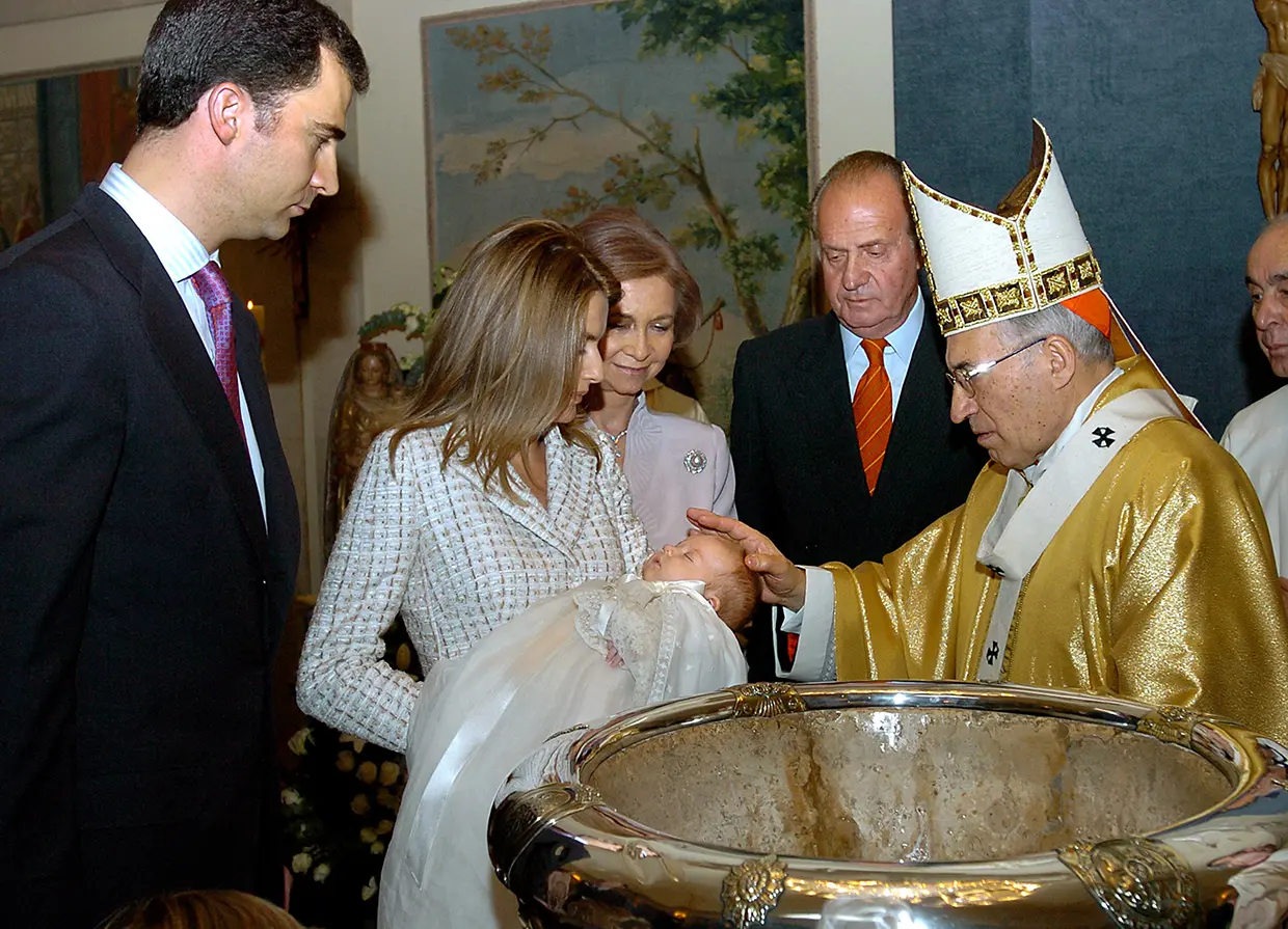 Felipe VI y Letizia en el bautizo de Leonor
