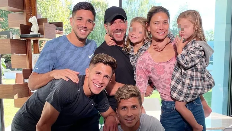 Diego Simeone y Carla Pereyra