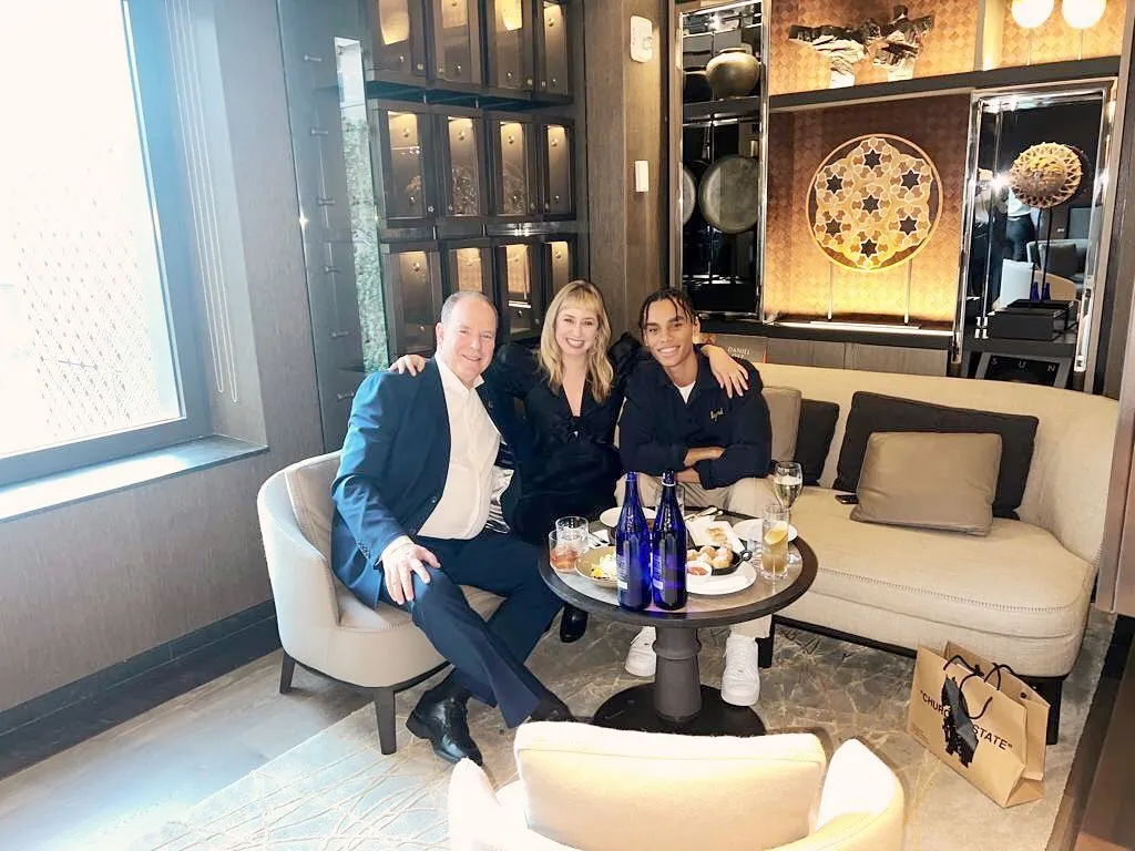 Alberto de Mónaco con sus dos hijos extramatrimoniales, Jazmin y Alexandre.