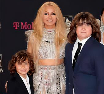 Los 2 hijos de Paulina Rubio tienen un tutor legal: los motivos