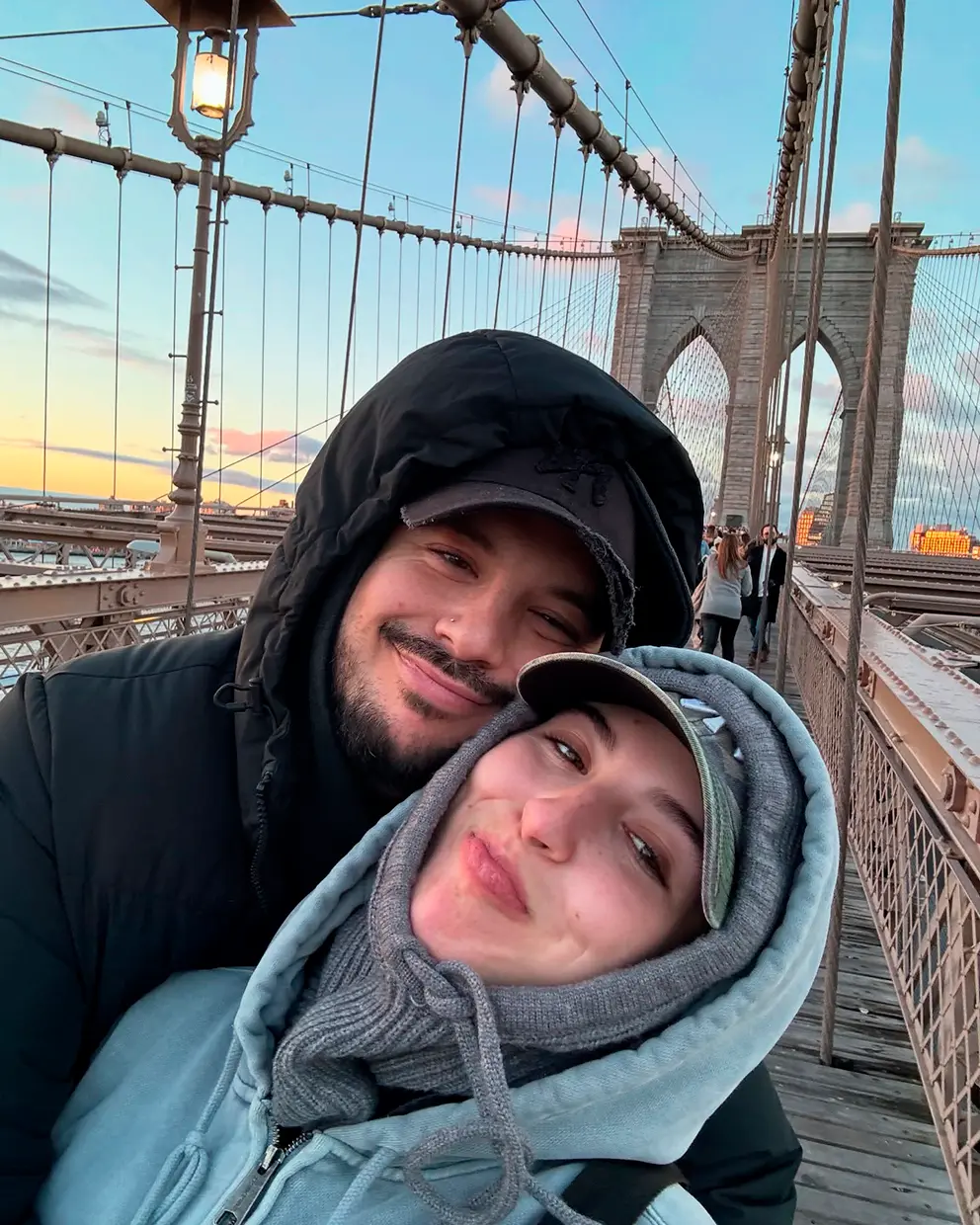Alba Díaz de viaje con su novio.