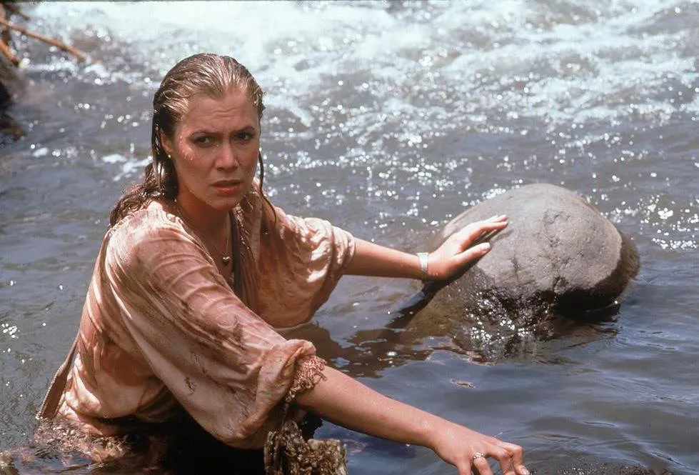 Kathleen Turner en 'Tras el corazón verde'. La actriz padece artritis reumatoide.