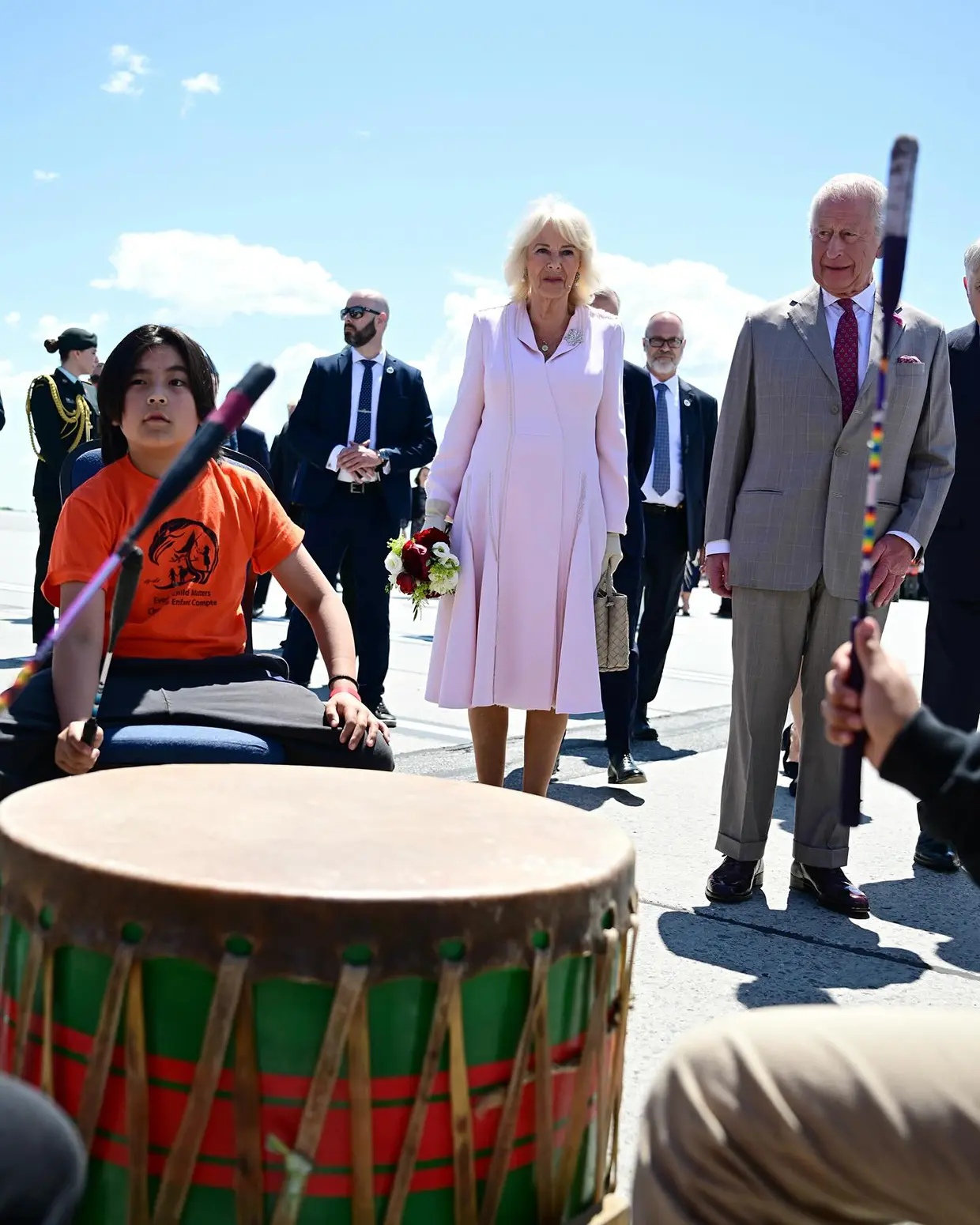 Carlos III y Camilla Parker Bowles a su llegada a Canadá