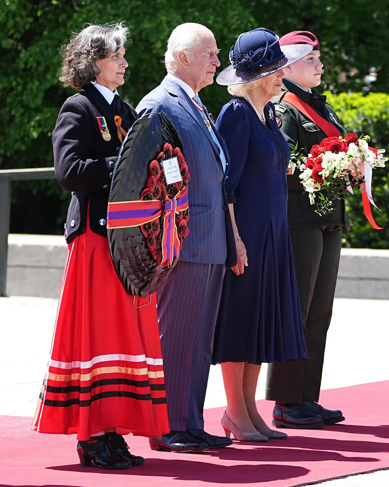 Carlos III y Camilla Parker Bowles en la constitución del 45 parlamento de canadá
