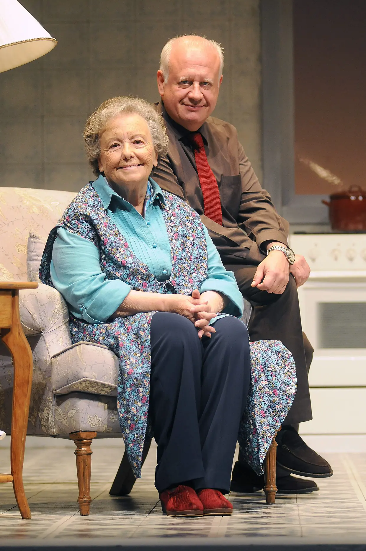 María Galiana con Juan Echanove, en una obra de teatro.