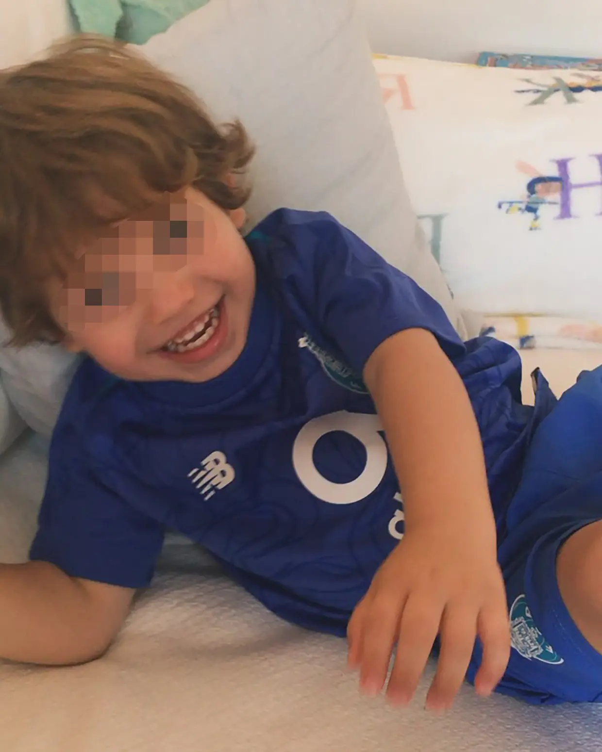 Sara Carbonero con su hijo