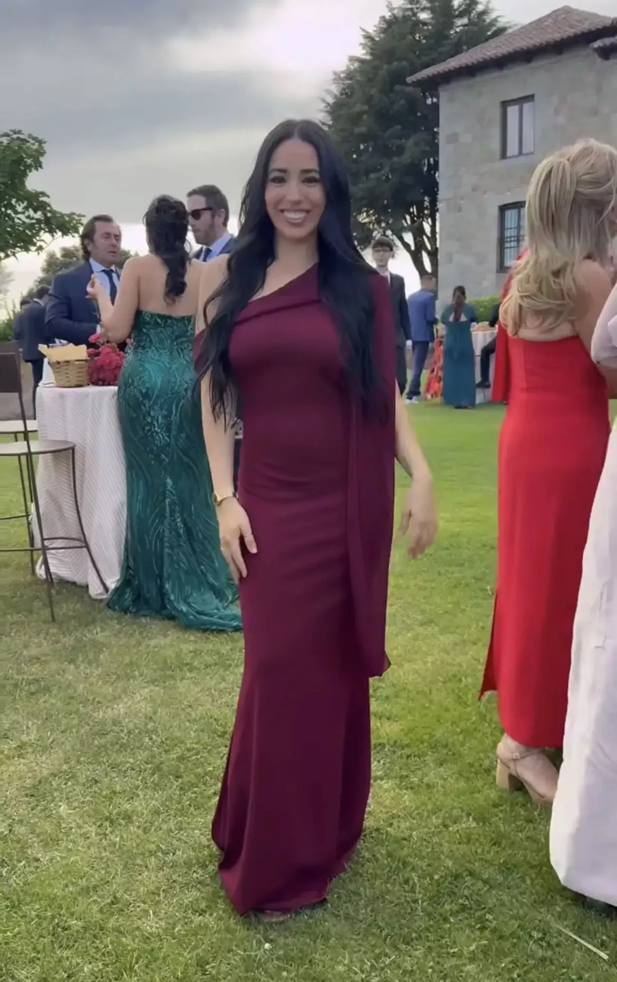 Carla Flila en la boda de Susana Bicho