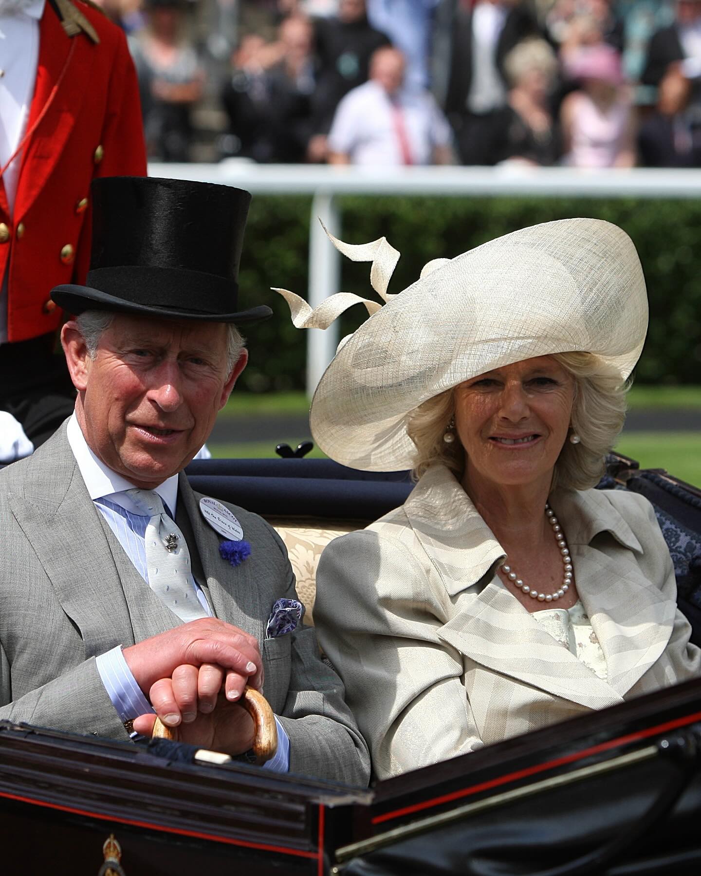 Carlos y Camilla, en el desfile de apertura de Ascot.