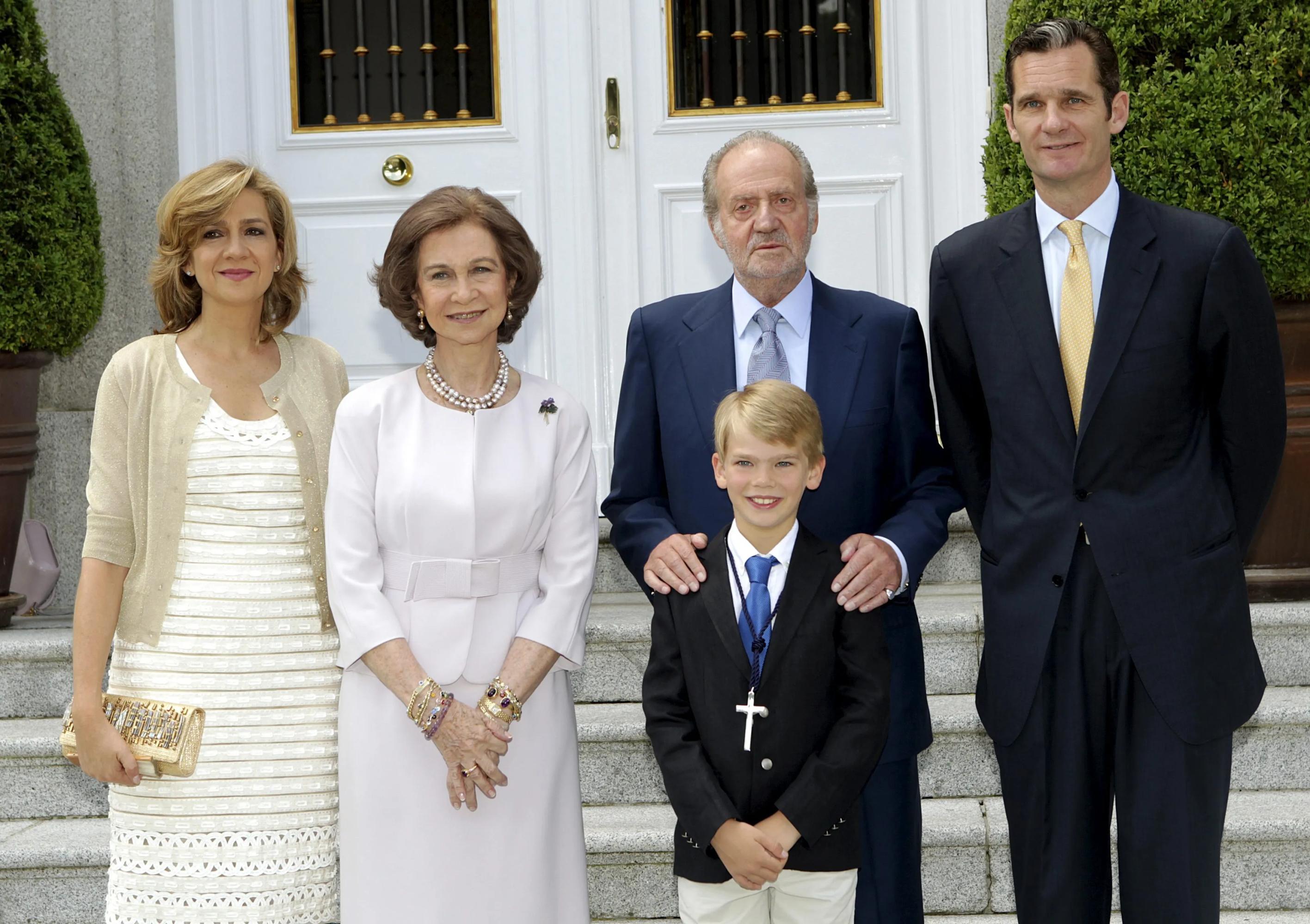 El rey Juan Carlos e Iñaki Urdangarin en la comunión en Zarzuela de Miguel Urdangarin.