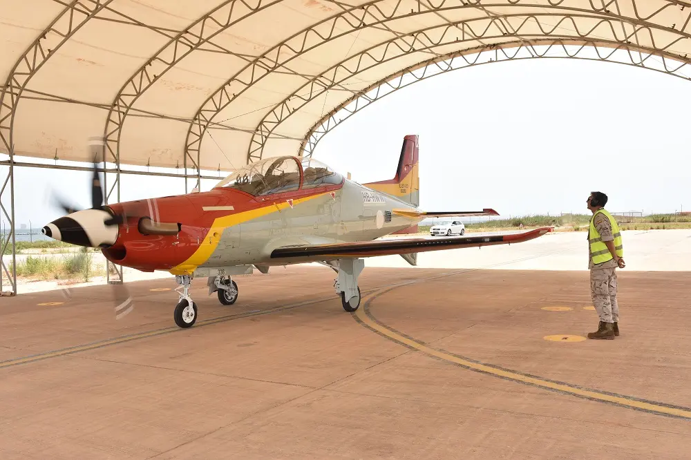 avión leonor 2