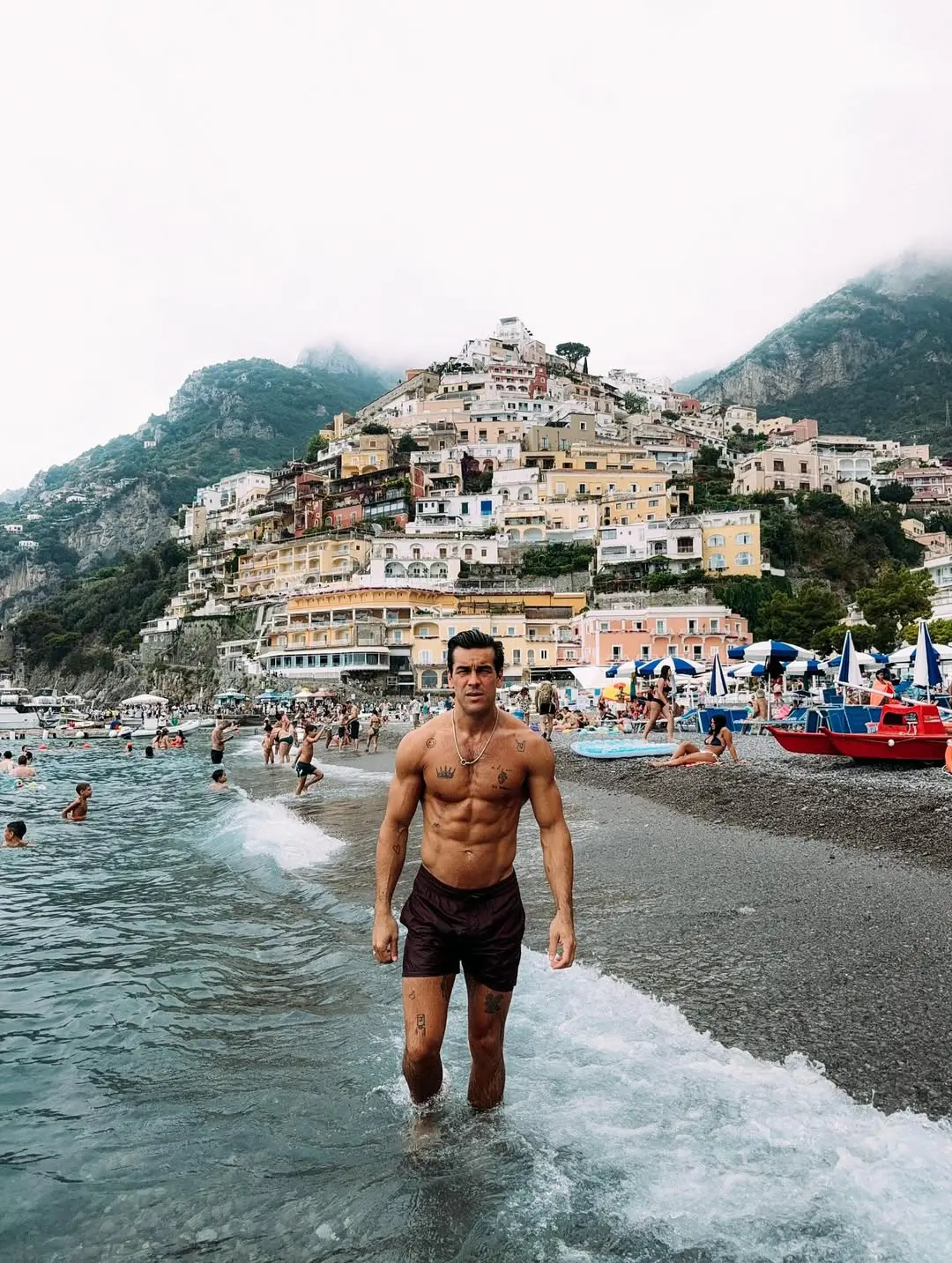 mario casas melyssa pinto escapada italia