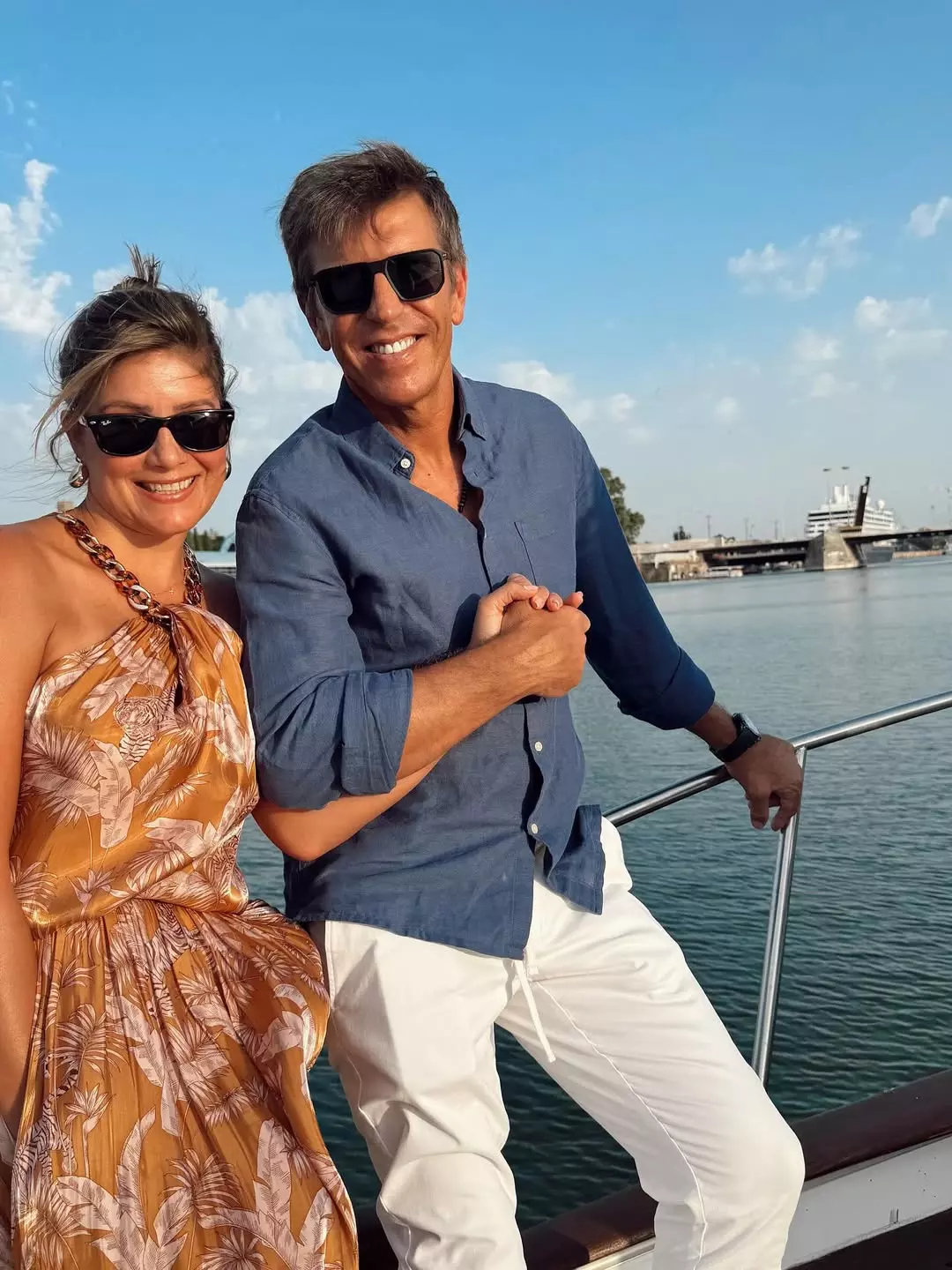 El Cordobés y Virginia Troconis en el cumpleaños de la madre de El Cordobés