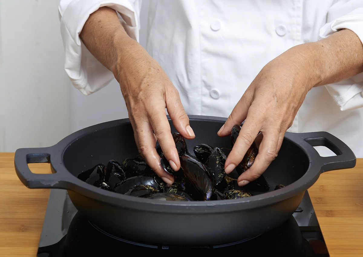 Cocinando mejillones