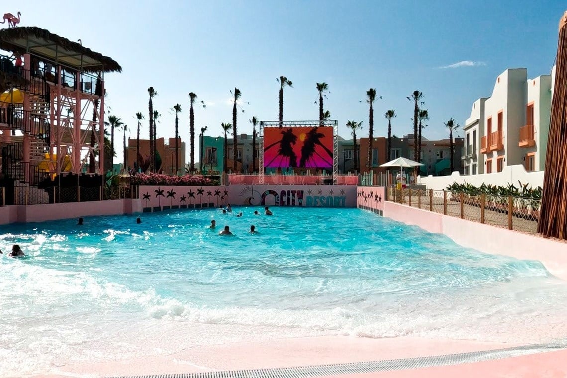 Irene Rosales: así es el increíble resort de lujo con toboganes en el que está de vacaciones con sus hijas