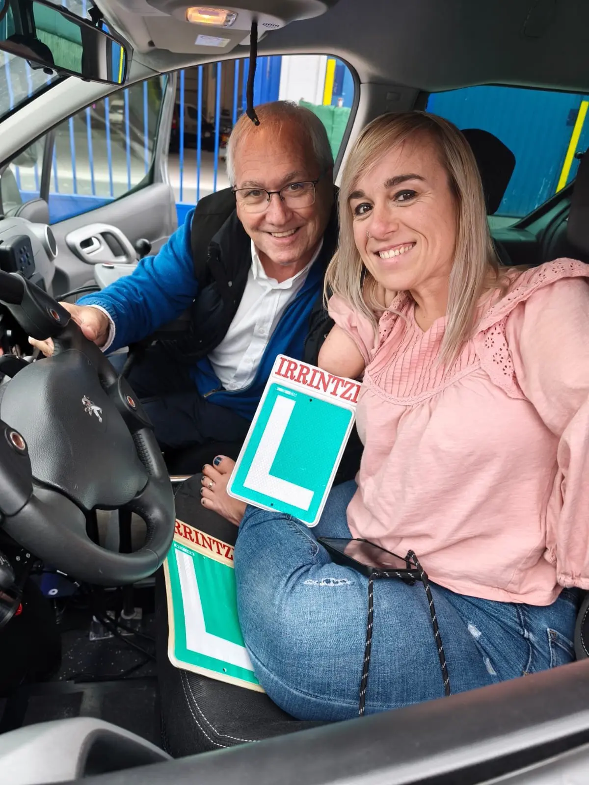 AUTOESCUELA IRRINTZI 4
