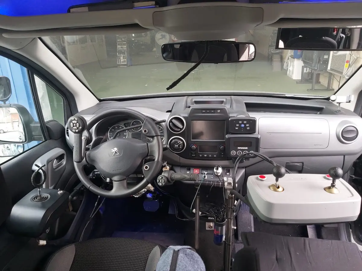 AUTOESCUELA IRRINTZI 5