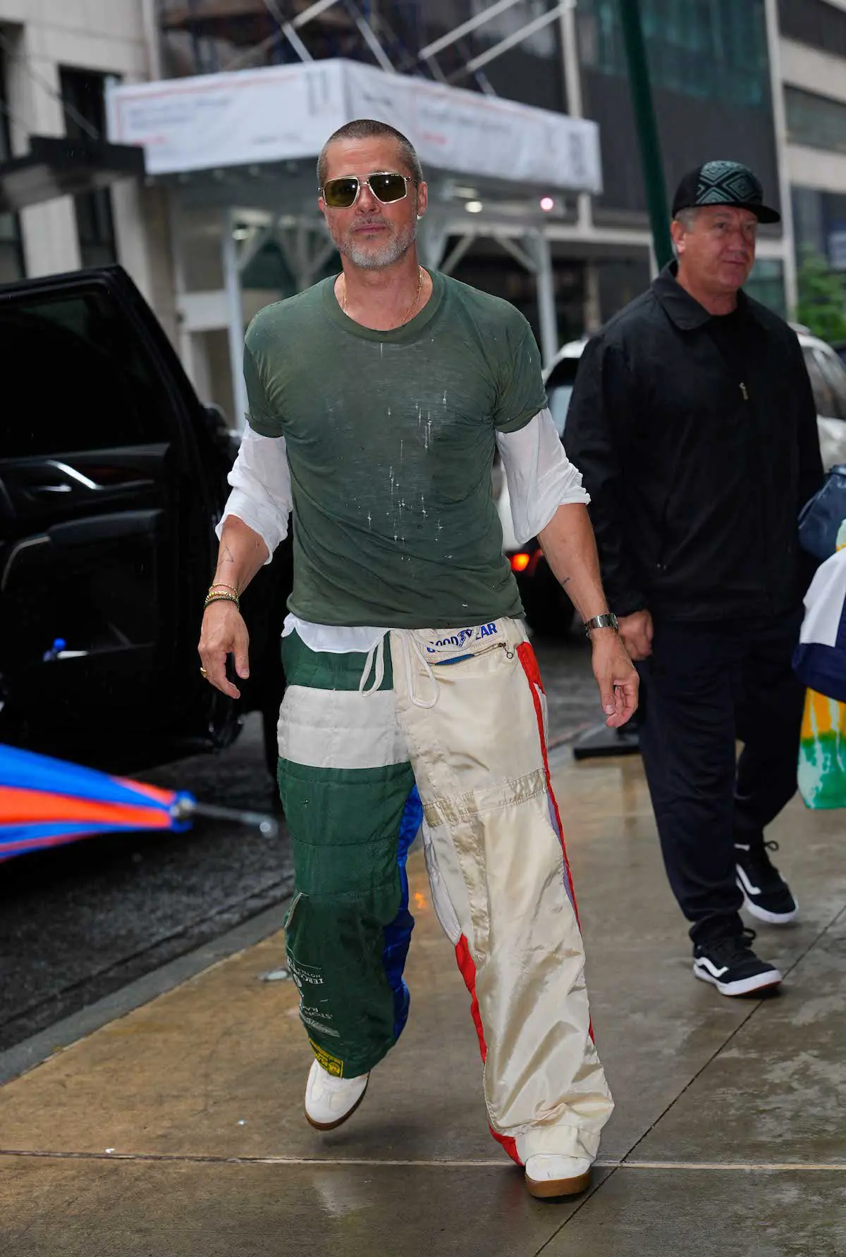 Brad Pitt look