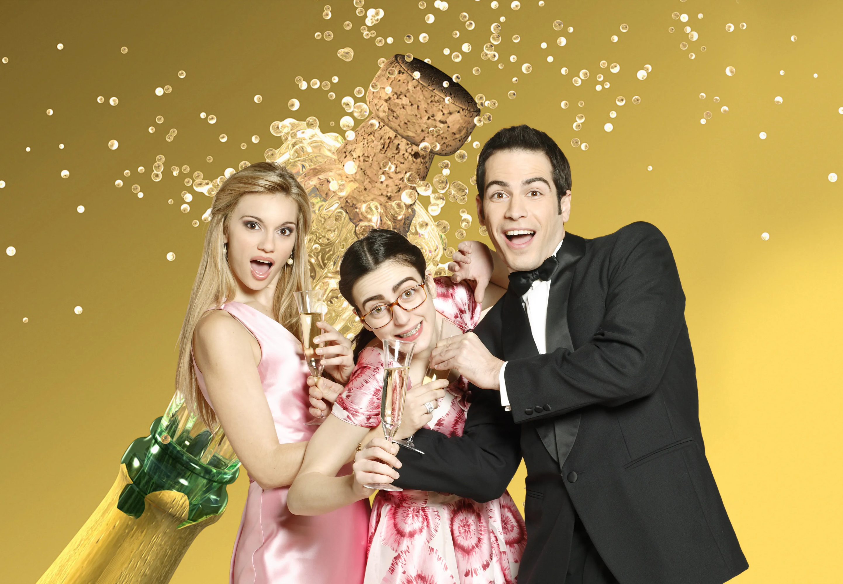 Ruth Núñez, Alejandro Tous y Norma Ruiz en una imagen promocional de las Campanadas 2007.