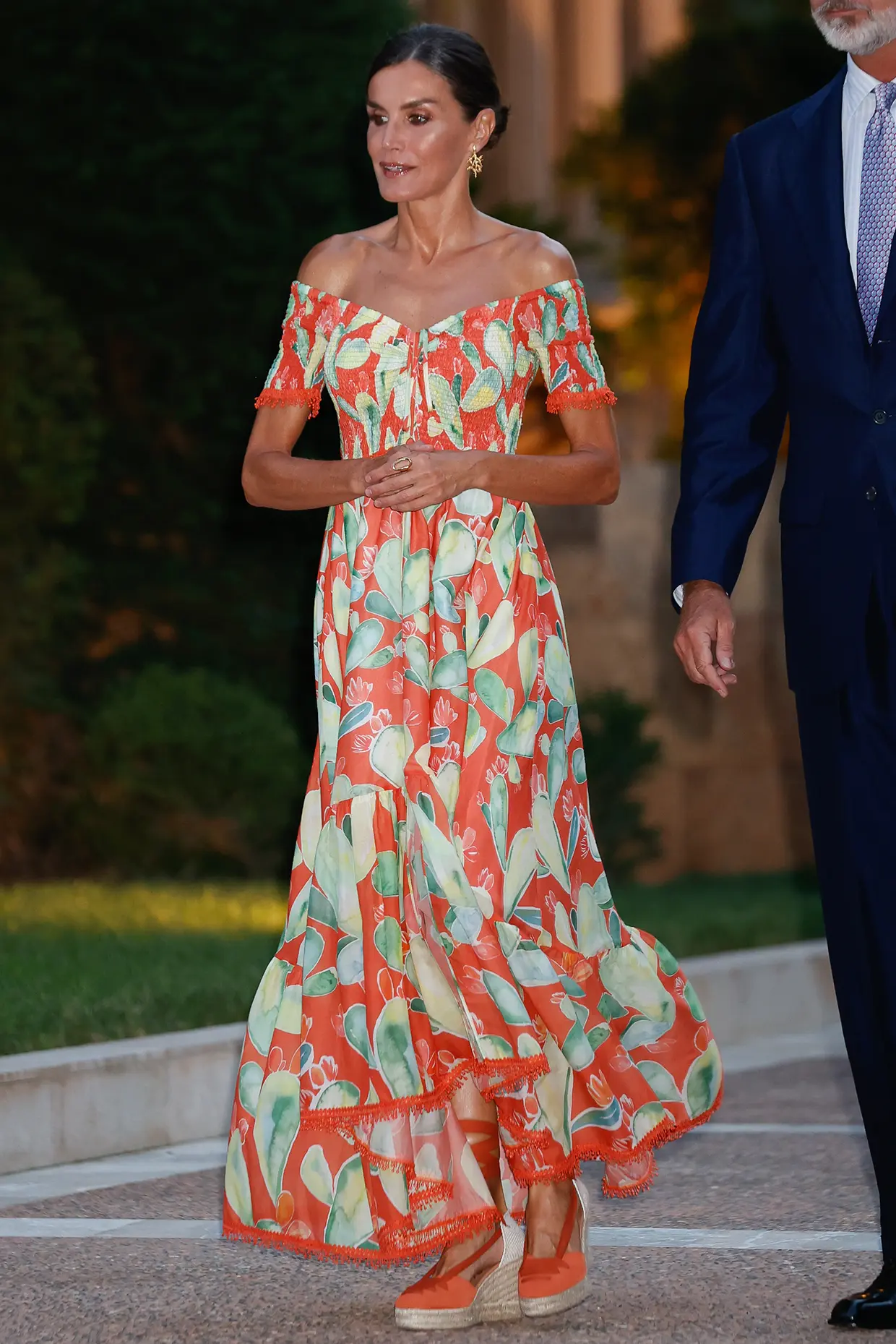 Los vestidos de verano más bonitos y favorecedores de la Reina Letizia