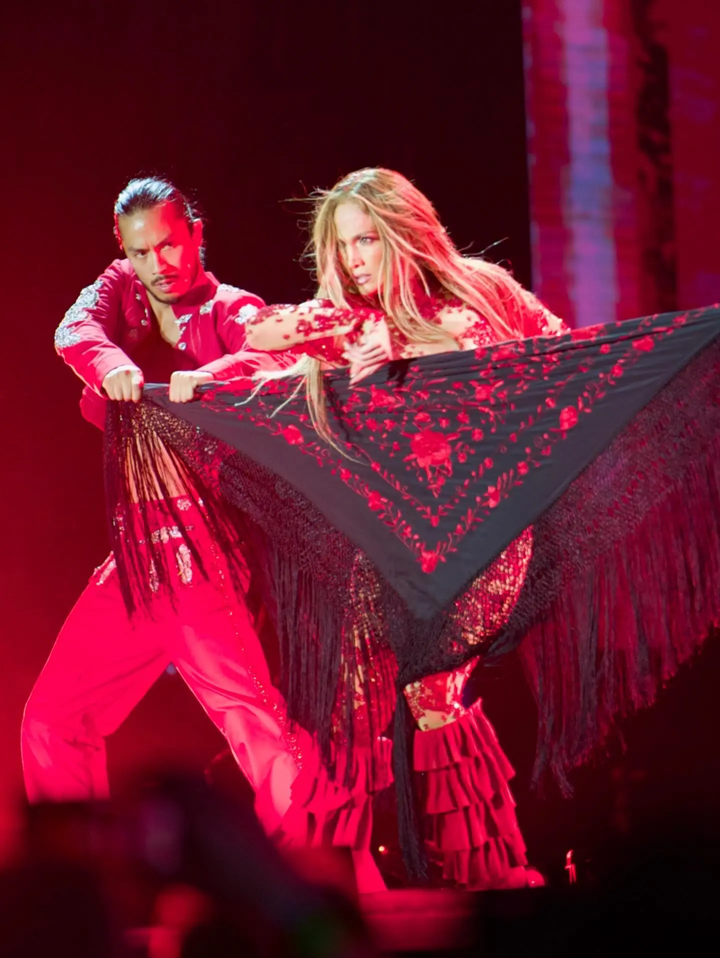 Jennifer López se atrevió con el flamenco