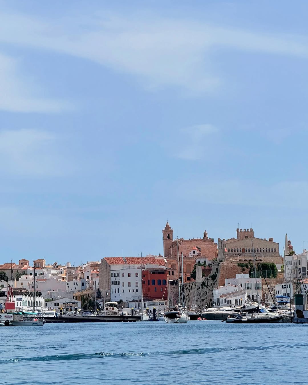 Nuria Roca y Juan del Val: sus mejores fotos de vacaciones en Menorca