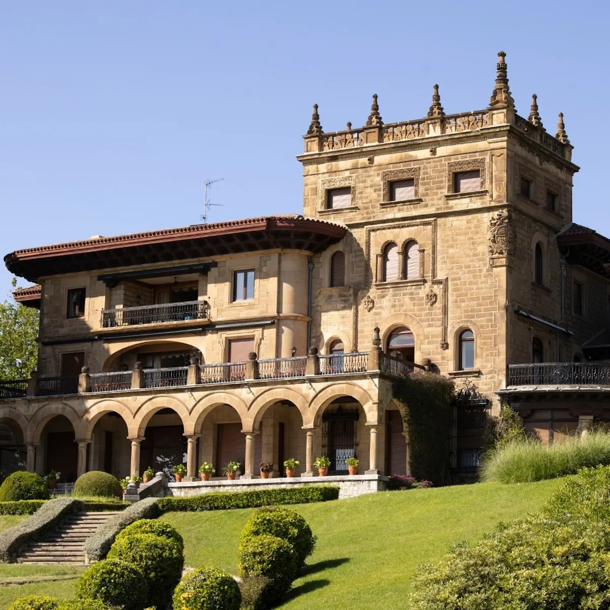 Palacio Lezama Leguizamón