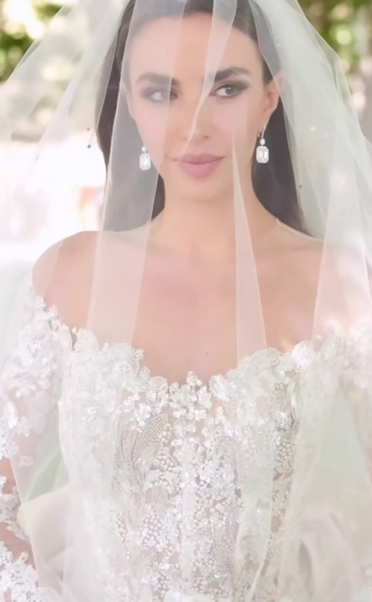 Zein Qutami con su precioso vestido de novia