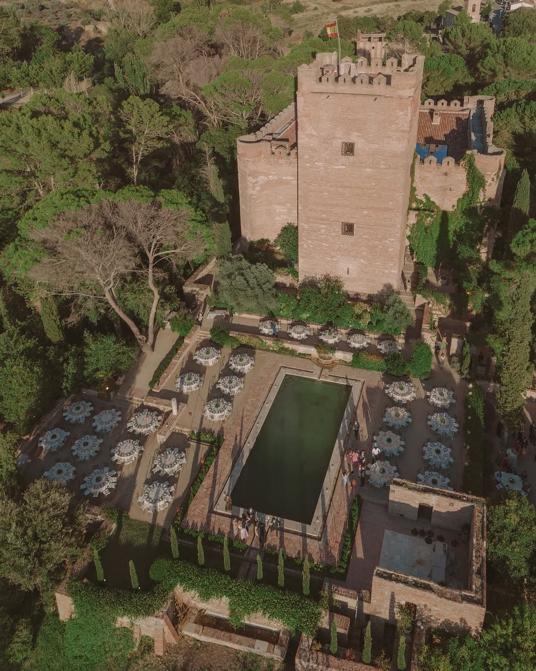 El precioso castillo donde se han casado Jaime Cantizano y Miguel García Golding