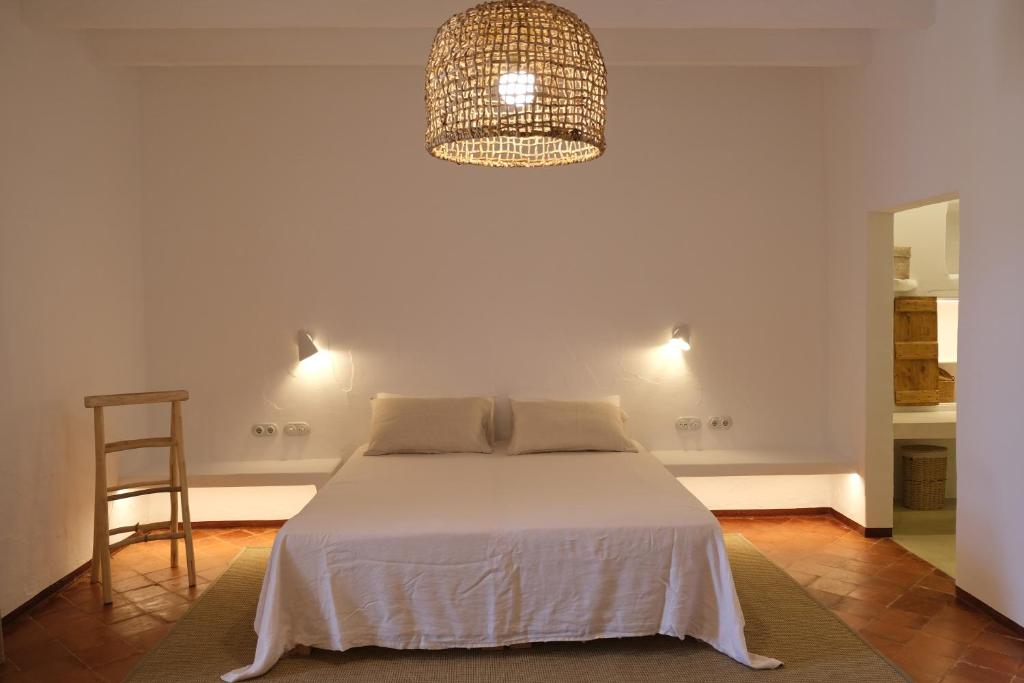 Nos colamos en la preciosa casa de Menorca donde Nuria Roca pasa sus vacaciones con su familia