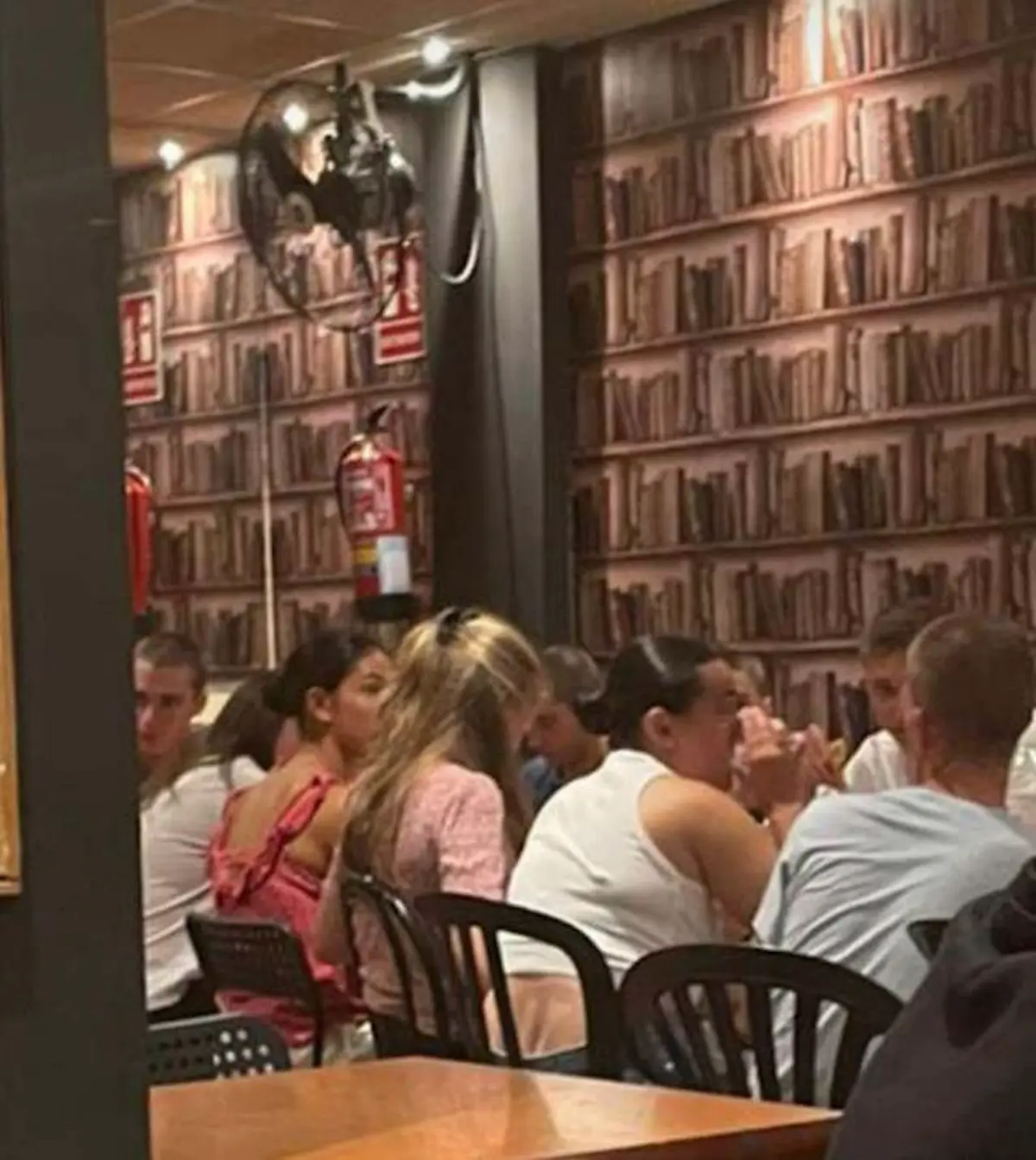 Leonor con sus amigos