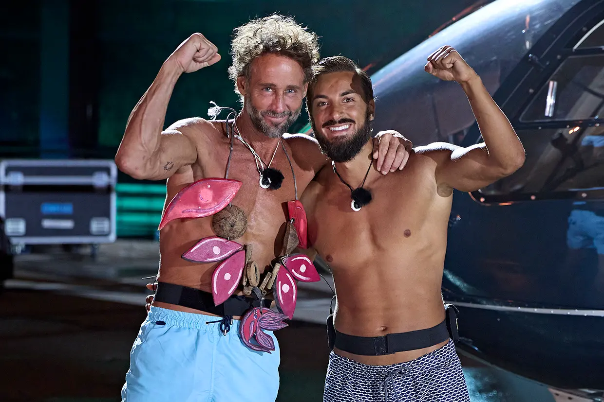 Escassi con Borja en la final de 'Supervivientes'.