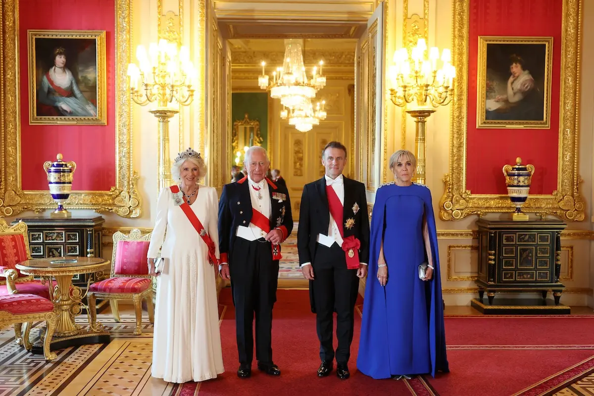 Carlos III, Camila, Emmanuel Macron y Brigitte Macron