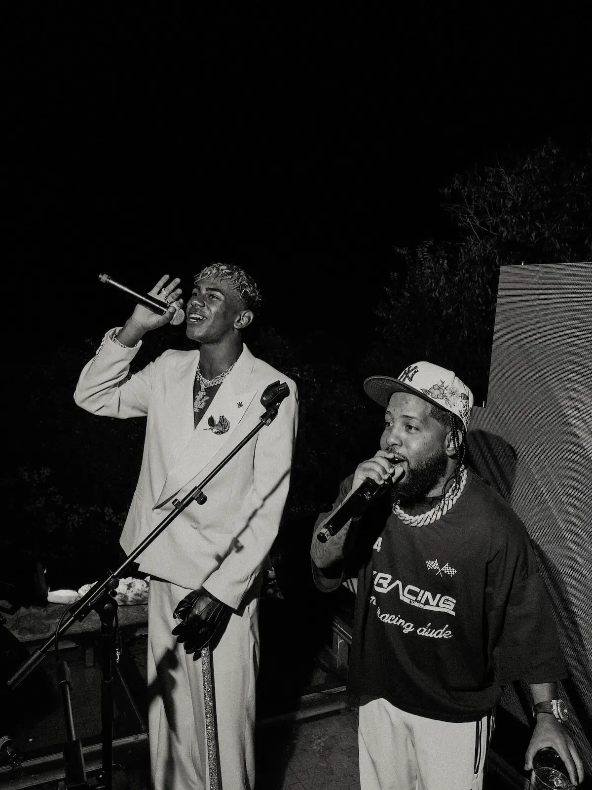 Lamine Yamal en su fiesta de cumpleaños cantando