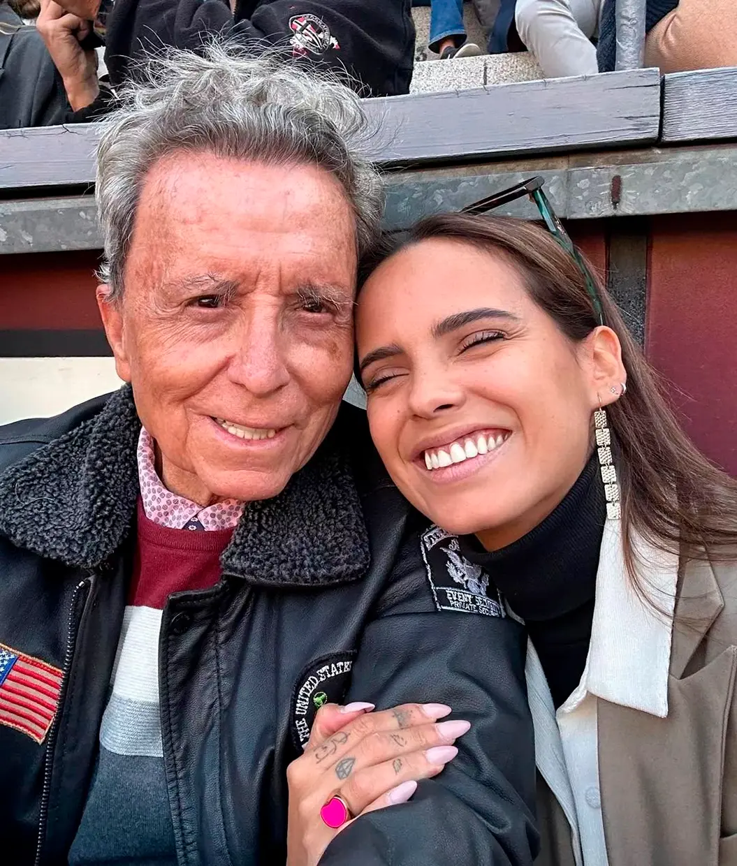Gloria Camila siempre ha apoyado a su padre, Jose Ortega Cano, en los buenos y en los malos momentos